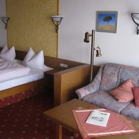 Hotel Braeukeller Lam